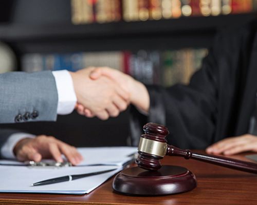 長葛律師 業務精湛的正當防衛專家，疑難刑事案件與網上貿易代理的堅實后盾